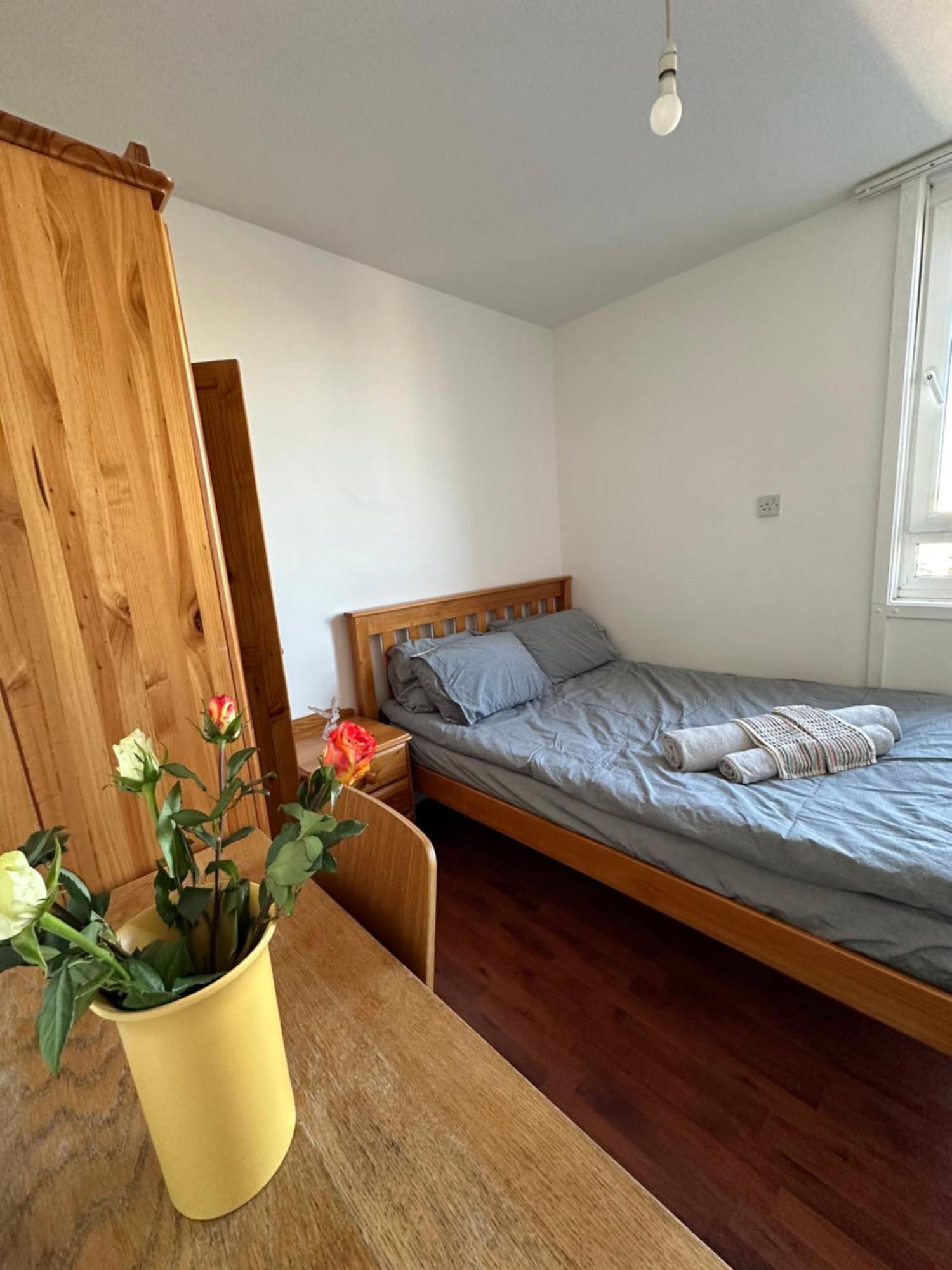 Bed and Breakfast Elkington Point Лондон Экстерьер фото
